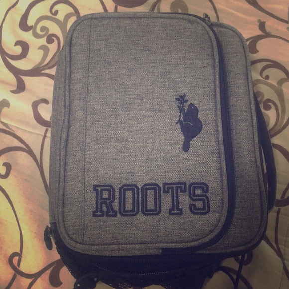 Roots lunch box in amazing condition - Picture 1 of 4